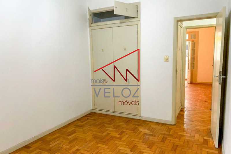 Apartamento à venda com 3 quartos, 135m² - Foto 7