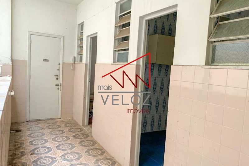 Apartamento à venda com 3 quartos, 135m² - Foto 17