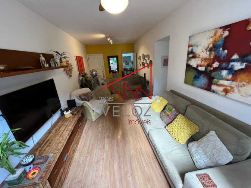 Apartamento à venda com 3 quartos, 94m² - Foto 1