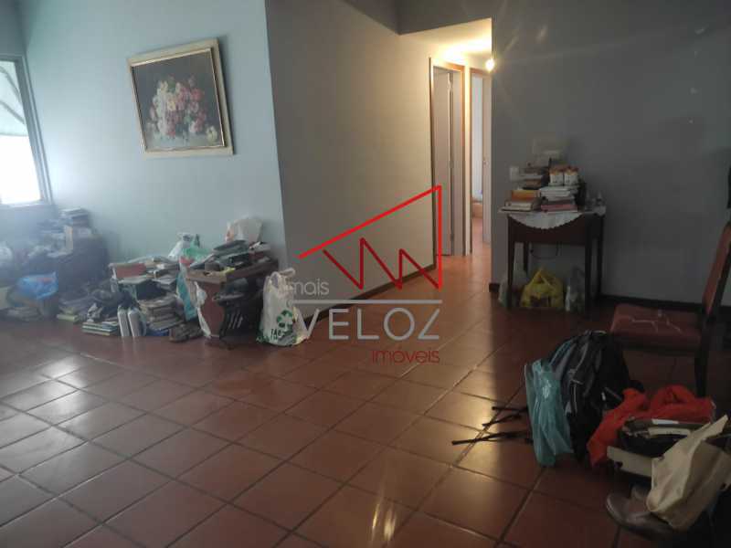 Apartamento à venda com 3 quartos, 101m² - Foto 1