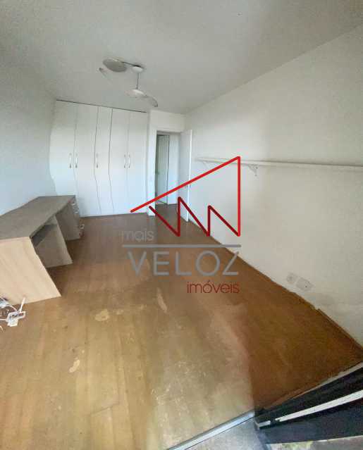 Apartamento à venda com 2 quartos, 95m² - Foto 4