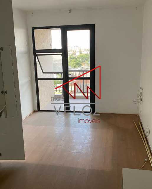 Apartamento à venda com 2 quartos, 95m² - Foto 3