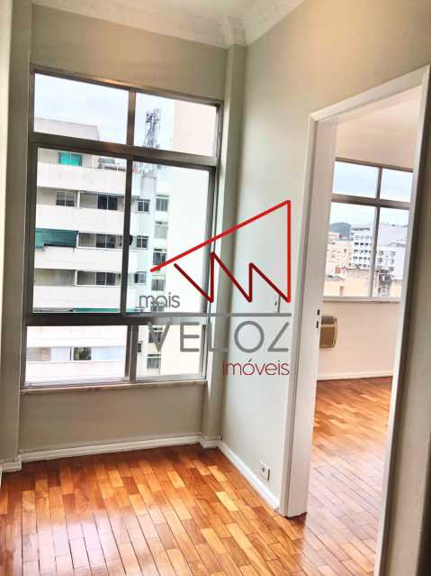 Apartamento à venda com 2 quartos, 77m² - Foto 11