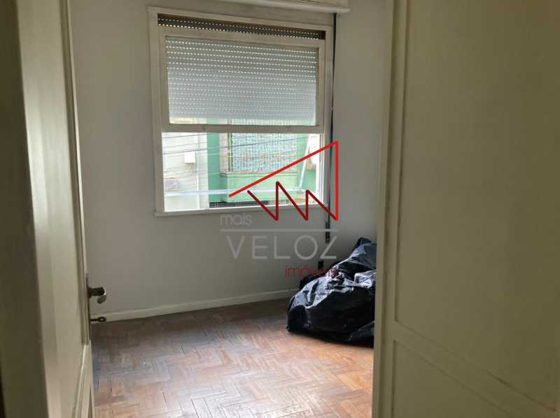 Apartamento à venda com 2 quartos, 70m² - Foto 10