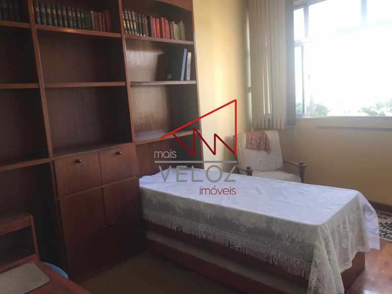 Apartamento à venda com 2 quartos, 62m² - Foto 10