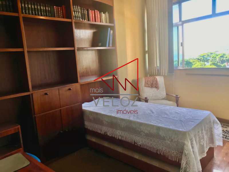 Apartamento à venda com 2 quartos, 62m² - Foto 12