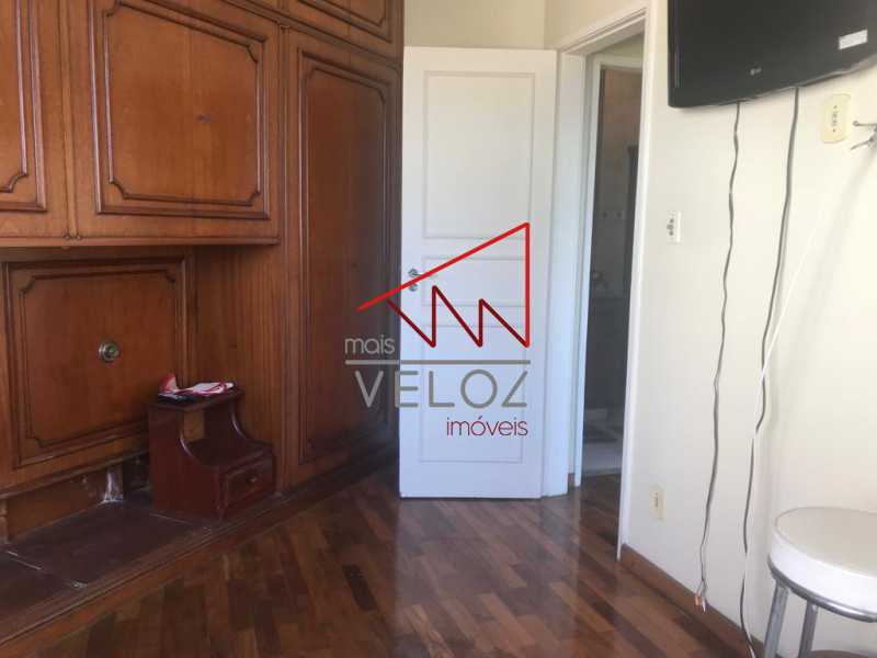 Apartamento à venda com 2 quartos, 62m² - Foto 14