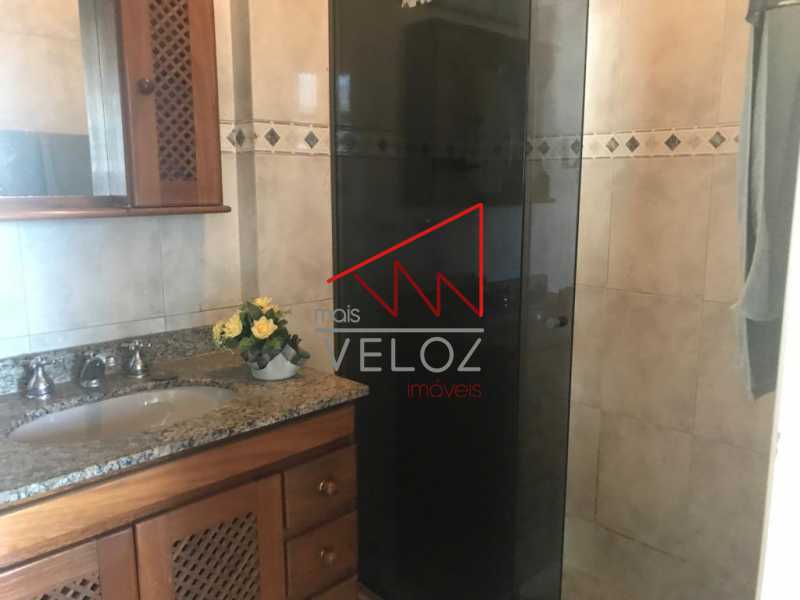 Apartamento à venda com 2 quartos, 62m² - Foto 17