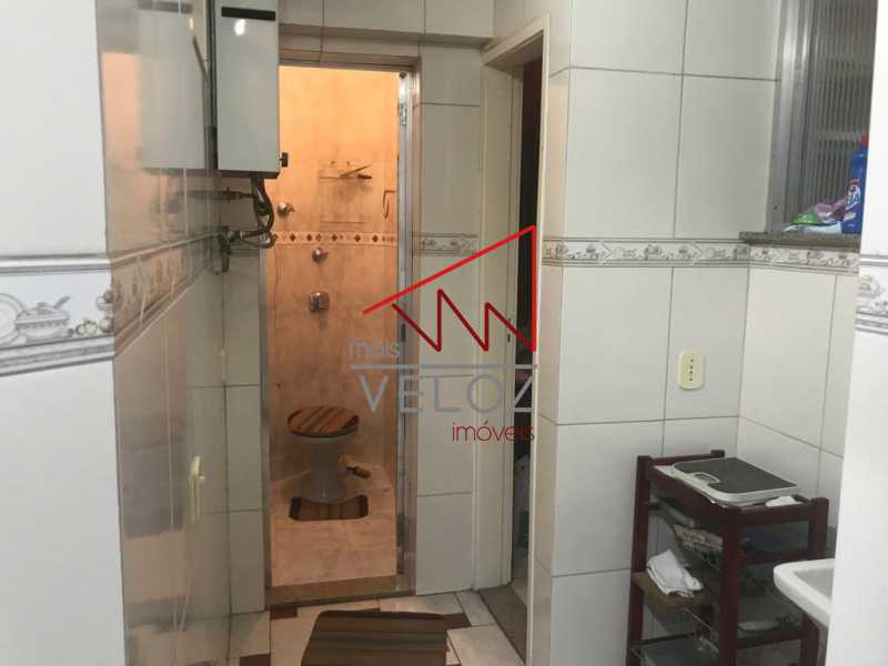 Apartamento à venda com 2 quartos, 62m² - Foto 27