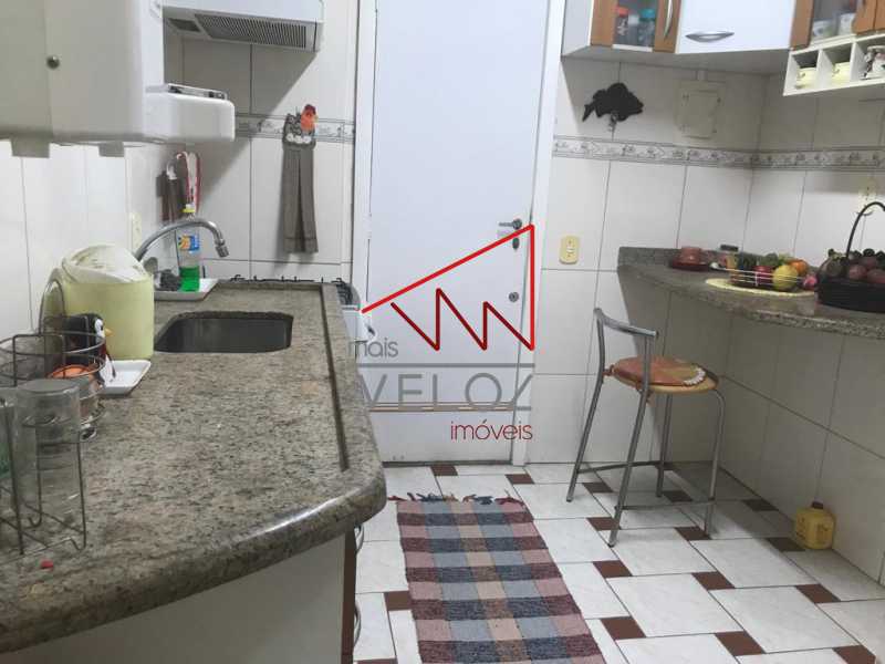 Apartamento à venda com 2 quartos, 62m² - Foto 21