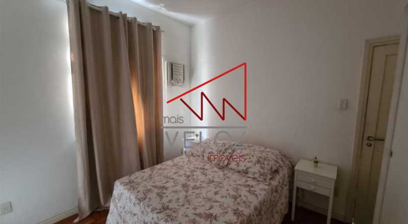 Apartamento à venda com 2 quartos, 65m² - Foto 13