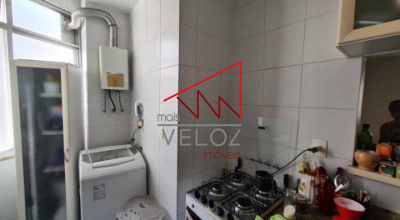 Apartamento à venda com 2 quartos, 65m² - Foto 18