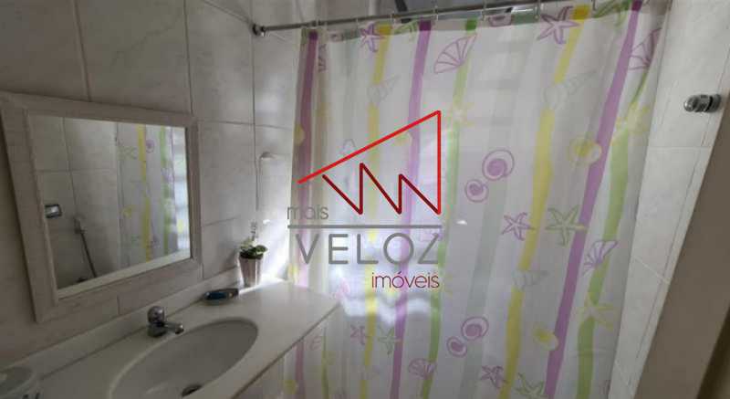 Apartamento à venda com 2 quartos, 65m² - Foto 19