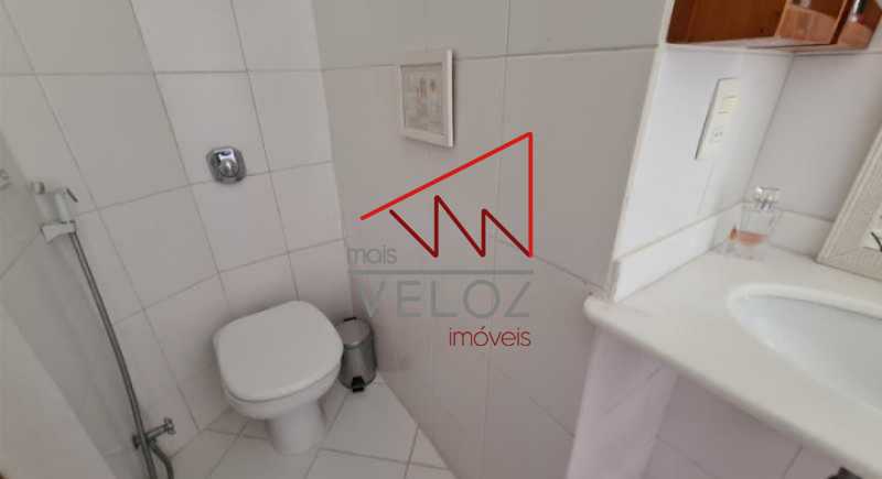 Apartamento à venda com 2 quartos, 65m² - Foto 22