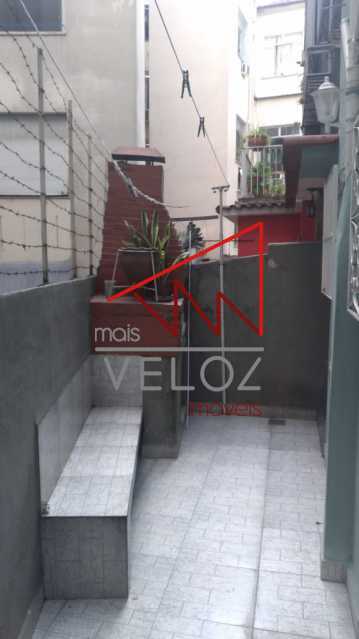 Apartamento à venda com 2 quartos, 64m² - Foto 20