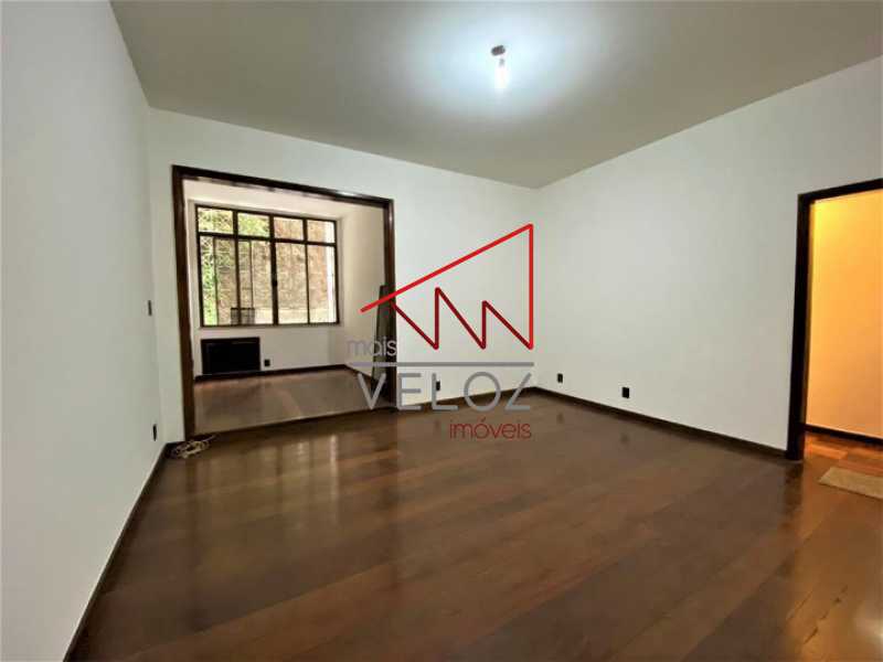 Apartamento à venda com 3 quartos, 115m² - Foto 2