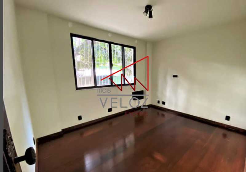 Apartamento à venda com 3 quartos, 115m² - Foto 3