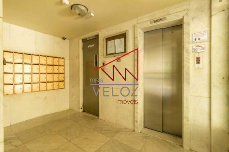 Apartamento à venda com 2 quartos, 47m² - Foto 22