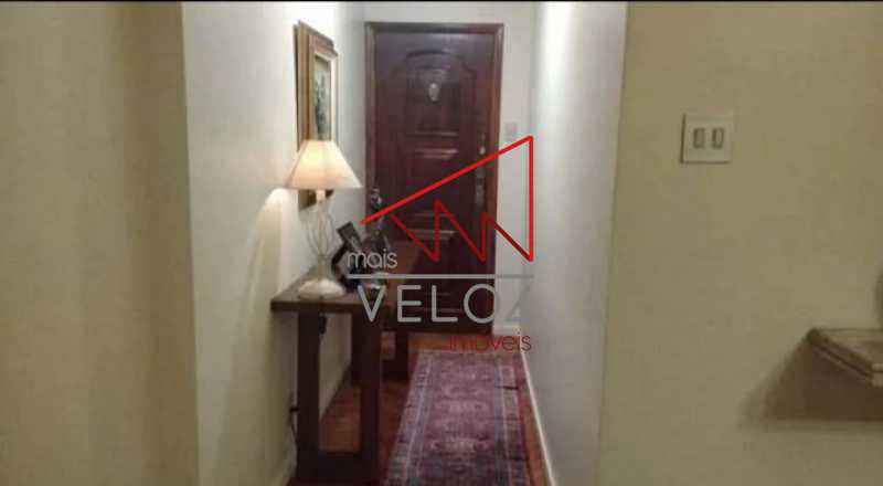 Apartamento à venda com 3 quartos, 150m² - Foto 4