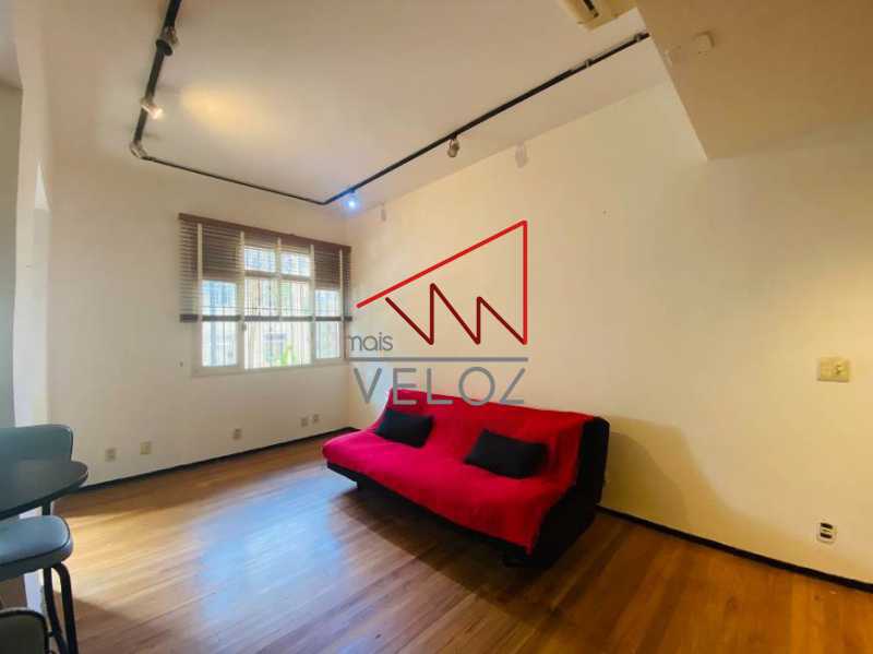 Apartamento à venda com 1 quarto, 40m² - Foto 3