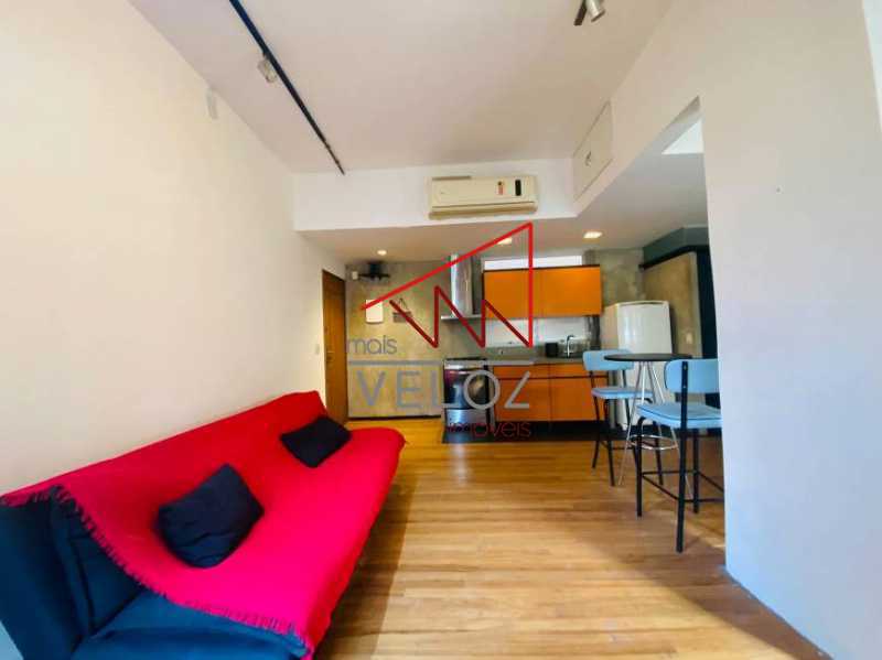 Apartamento à venda com 1 quarto, 40m² - Foto 2