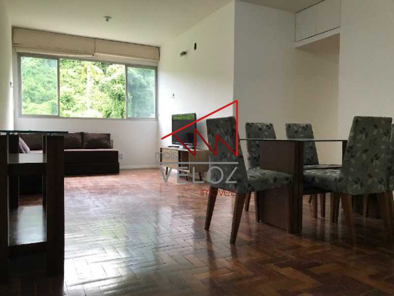 Apartamento à venda com 3 quartos, 98m² - Foto 2