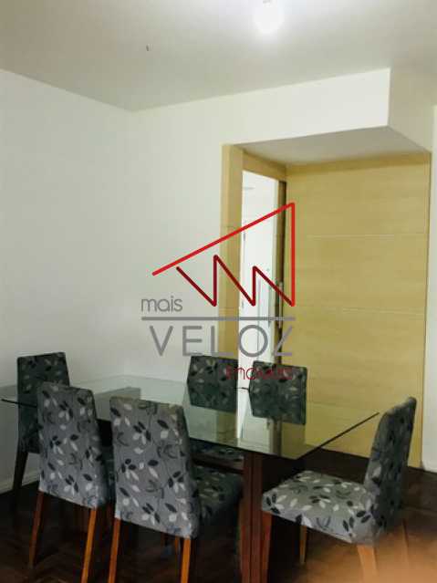 Apartamento à venda com 3 quartos, 98m² - Foto 3