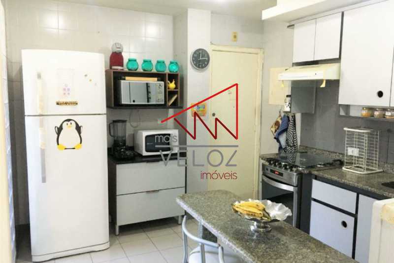 Apartamento à venda com 2 quartos, 93m² - Foto 9