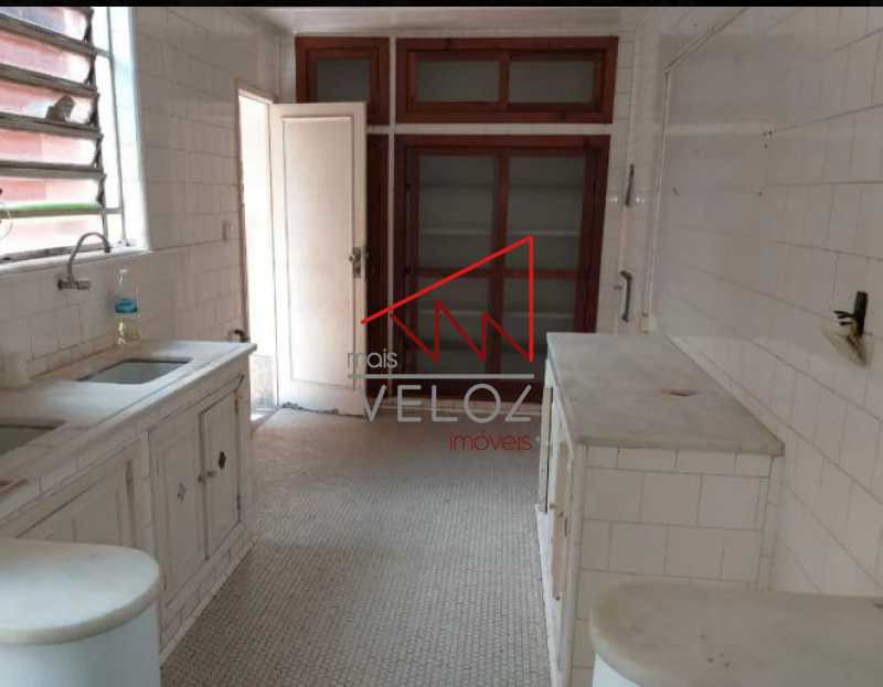 Casa à venda com 3 quartos, 263m² - Foto 9