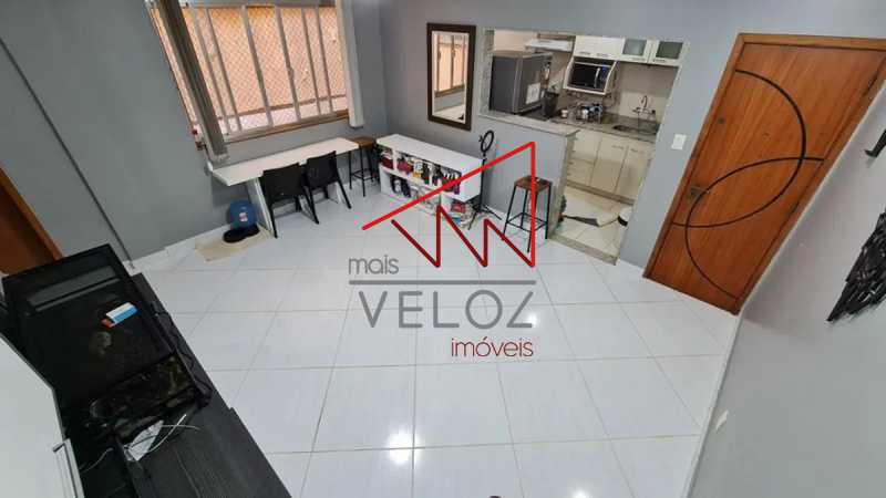 Apartamento à venda com 2 quartos, 69m² - Foto 1