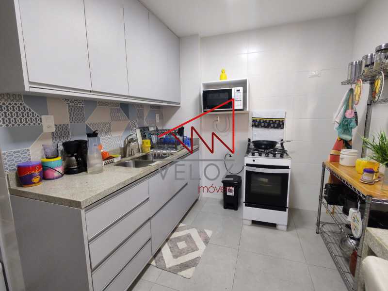 Apartamento à venda com 3 quartos, 121m² - Foto 7