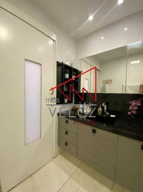 Apartamento à venda com 3 quartos, 140m² - Foto 27