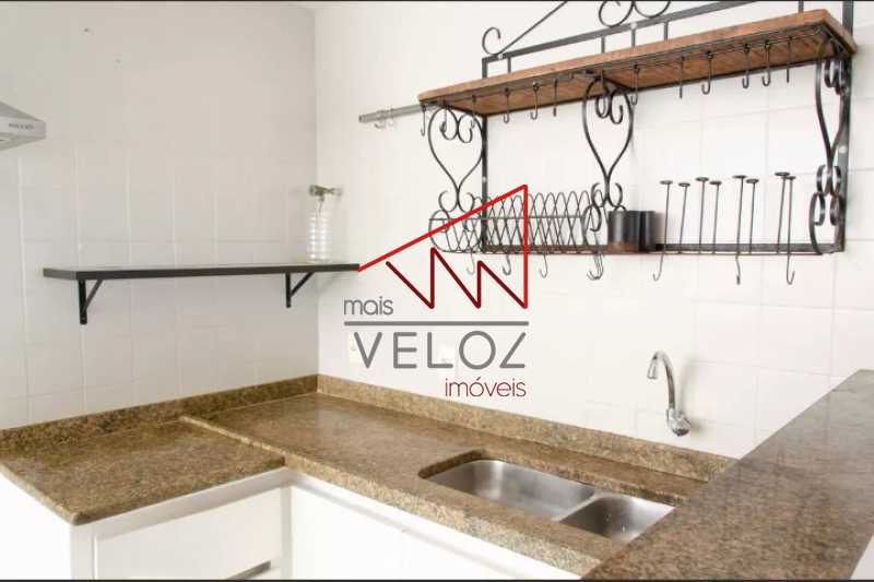 Apartamento à venda com 3 quartos, 80m² - Foto 25