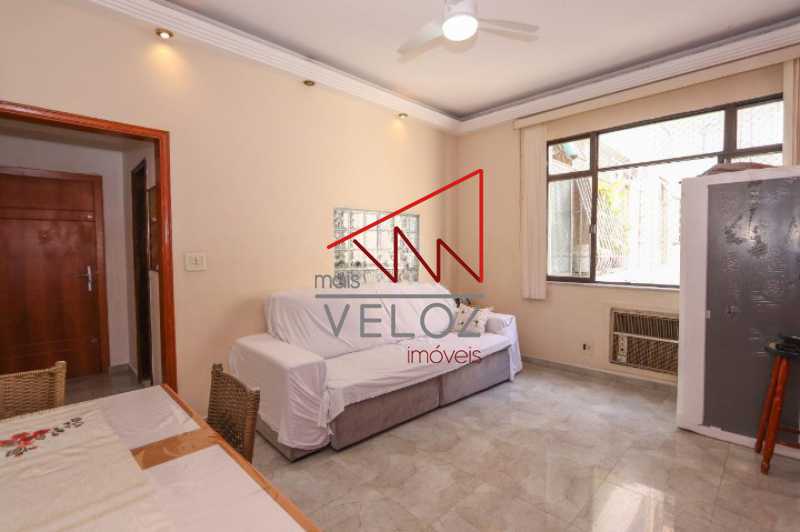 Apartamento à venda com 2 quartos, 87m² - Foto 2