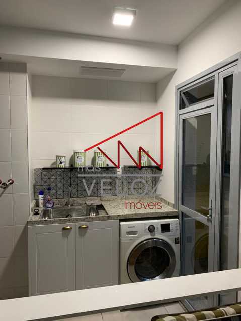 Apartamento à venda com 1 quarto, 43m² - Foto 18