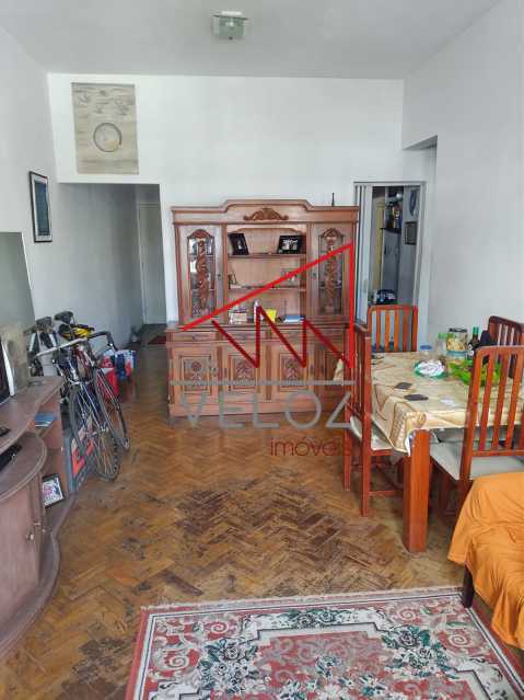 Apartamento à venda com 2 quartos, 64m² - Foto 2