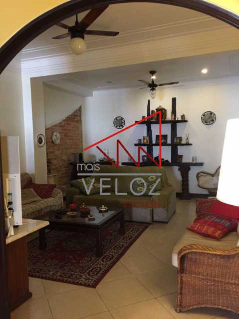 Casa de Vila à venda com 4 quartos, 152m² - Foto 6