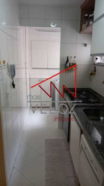 Apartamento à venda com 2 quartos, 65m² - Foto 7