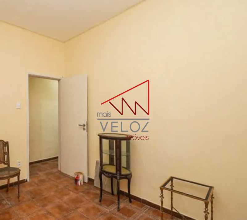 Apartamento à venda com 2 quartos, 61m² - Foto 4