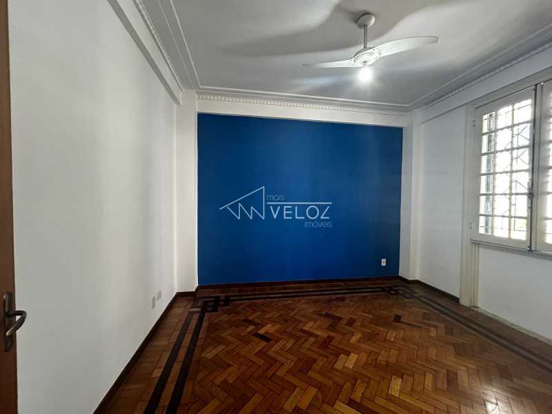 Apartamento à venda com 3 quartos, 151m² - Foto 7