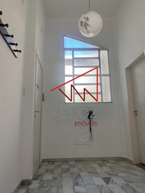 Apartamento à venda com 3 quartos, 100m² - Foto 3