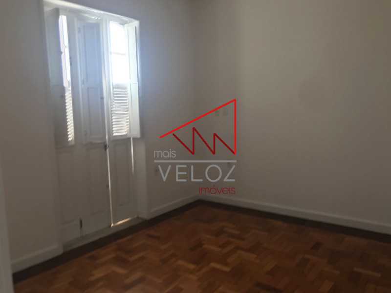 Apartamento à venda com 3 quartos, 105m² - Foto 4