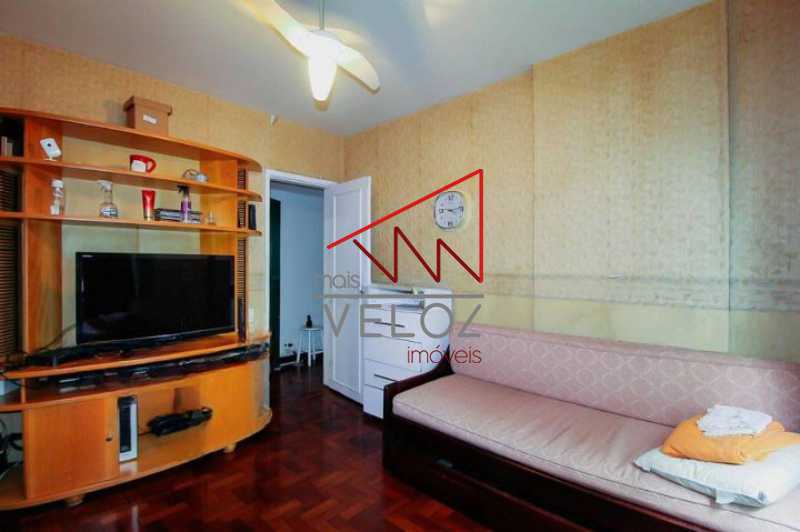 Apartamento à venda com 4 quartos, 165m² - Foto 4