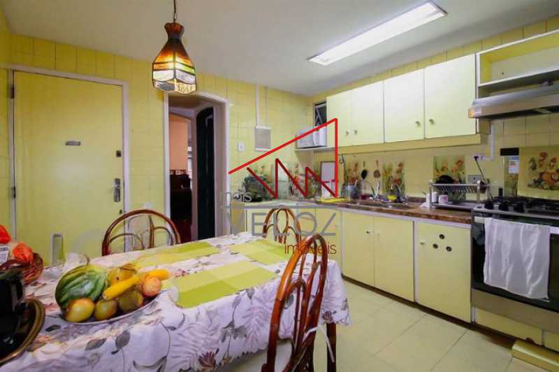 Apartamento à venda com 4 quartos, 165m² - Foto 27