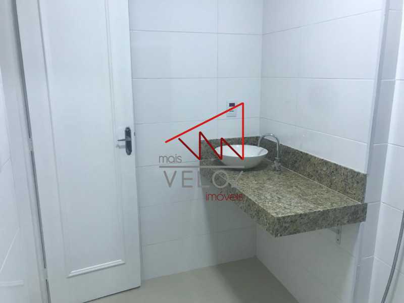 Apartamento à venda com 2 quartos, 72m² - Foto 11