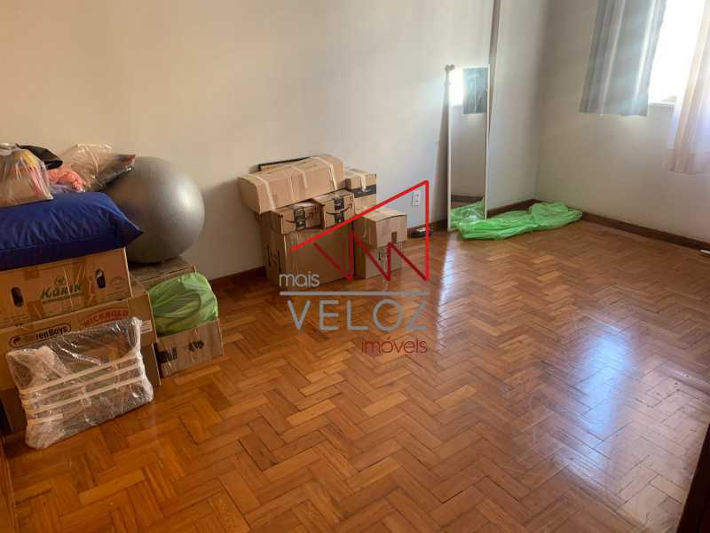 Apartamento à venda com 4 quartos, 143m² - Foto 9