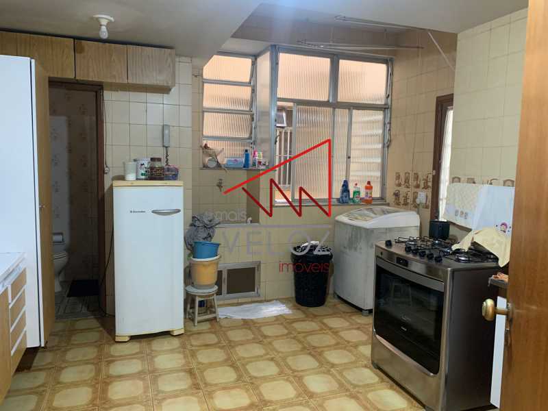 Apartamento à venda com 4 quartos, 143m² - Foto 18