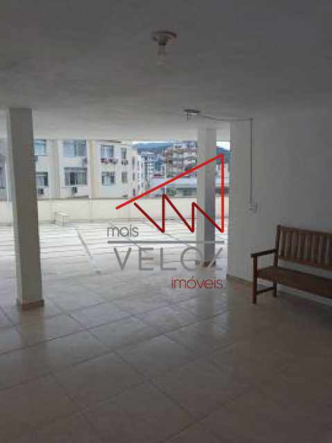 Apartamento à venda com 2 quartos, 80m² - Foto 20