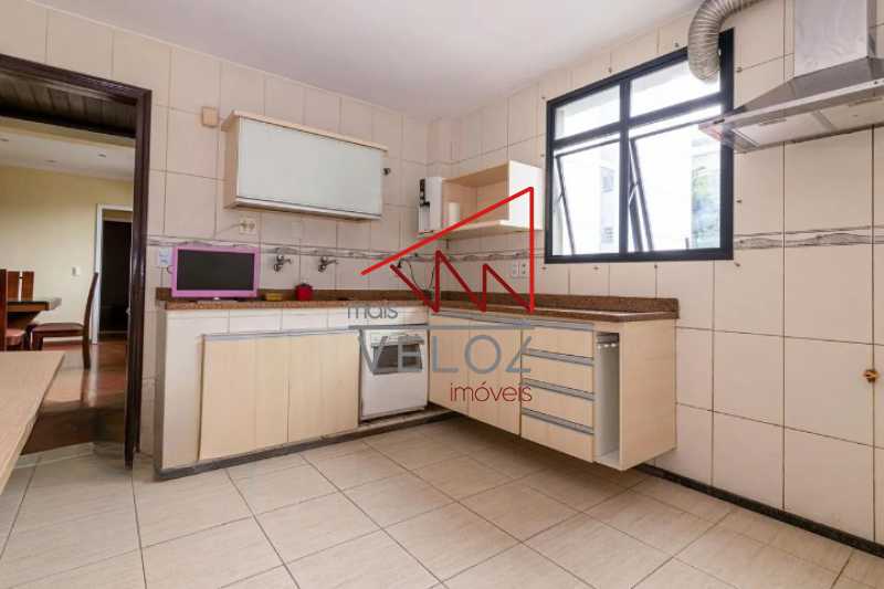 Apartamento à venda com 2 quartos, 90m² - Foto 19