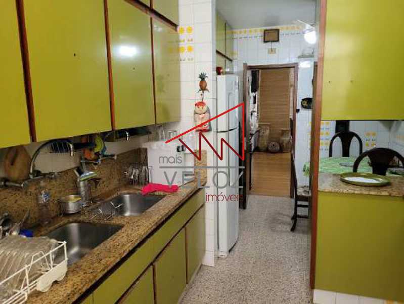 Apartamento à venda com 4 quartos, 215m² - Foto 18